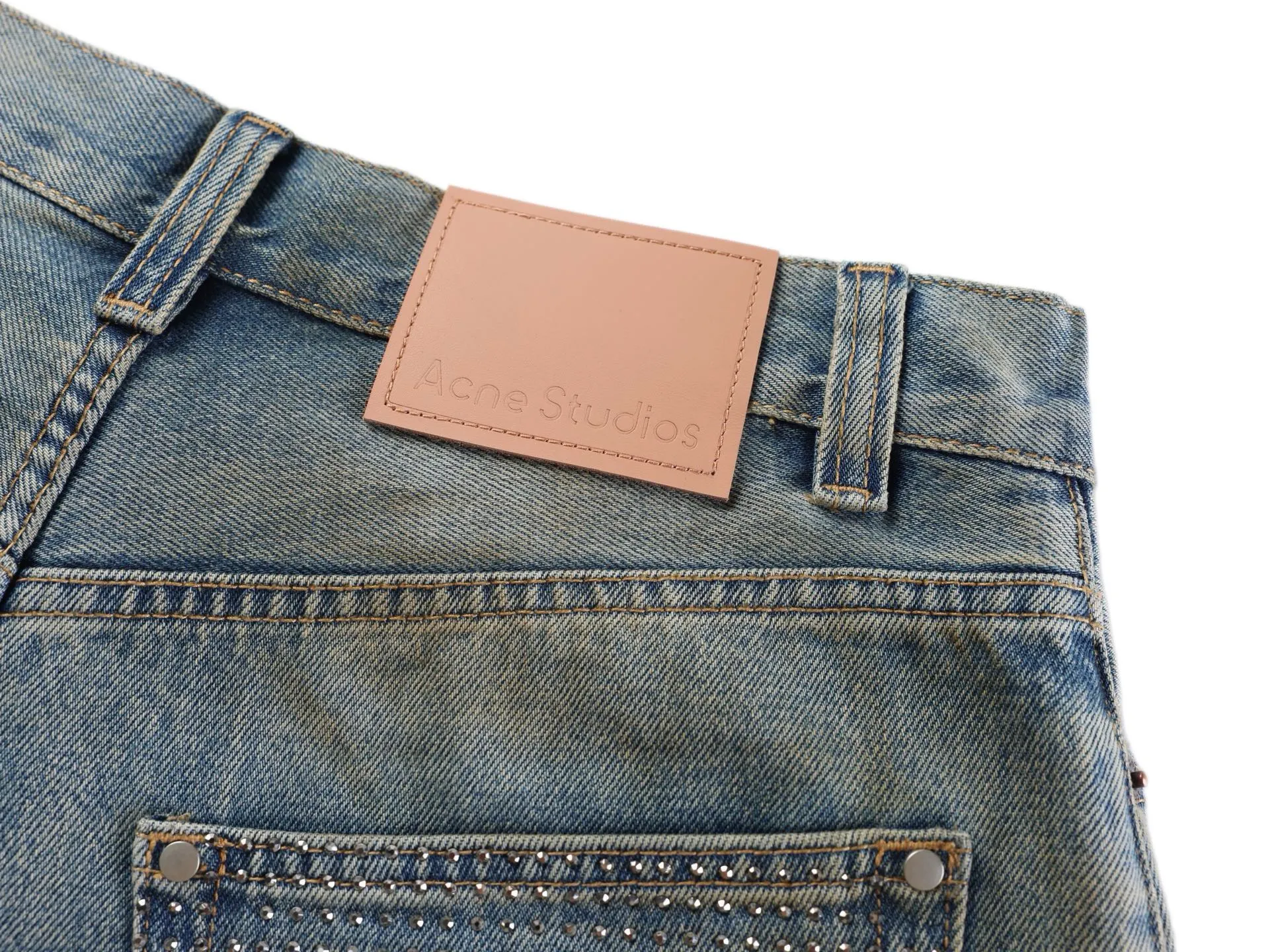 Acne Studios 26SS 100% ， 13–14oz ， ， ， ， ， ， Retro 。 ， ， Light Blue ， ， ， 。 ， 、 、 ， Retro 。 ， + ， ， ， ， ； + ， 。 ， ， ， Retro ， 。 ， ， ， ， Retro ， 。 Size:28-30-32-34